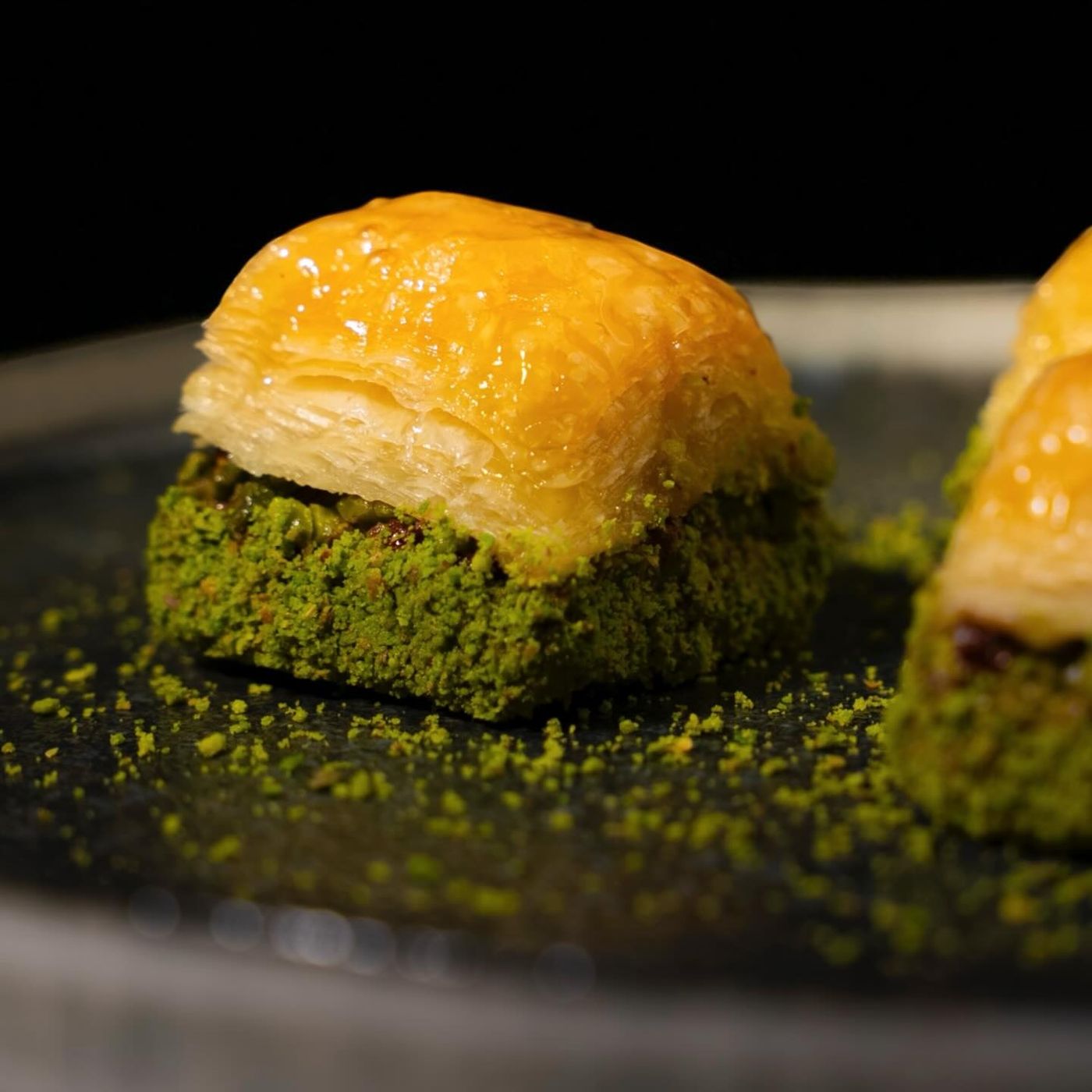 Antep fıstıklı baklava – Kilimli Baklava Denizli